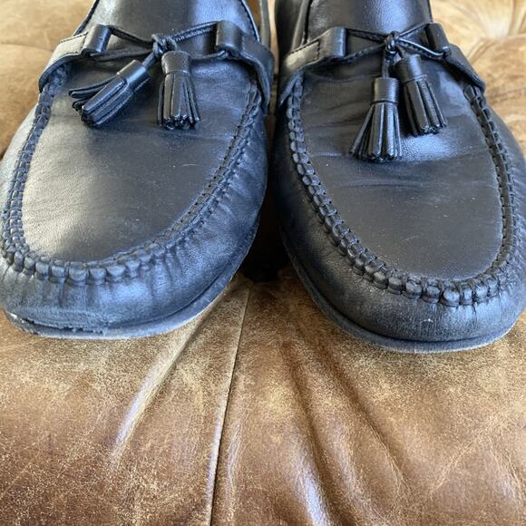 Allen Edmonds Urbino Size 10.5 Tassel Loafers Black Made In Italy Leather 49190 main image 10